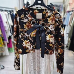 Żakiet czarny w kwiaty
