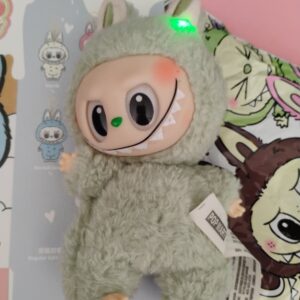 Bryloczek Labubu gra świeci zielony inspirowany POP MART