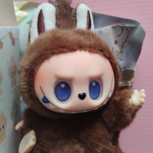 Bryloczek Labubu grający świecący brązowy  inspirowany POP MART